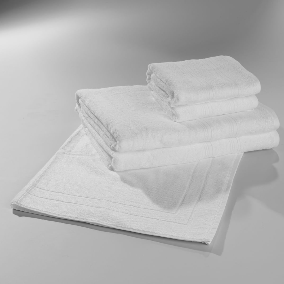 03 02 0087 Jogo de Banho Fascino Logan Branco 001.jpg